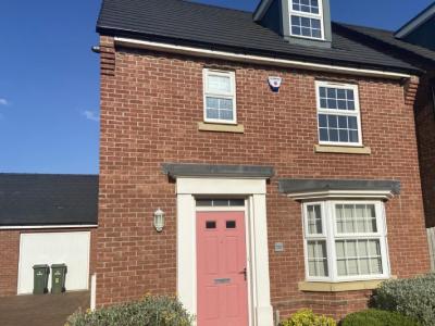 Serviced Accommodation house MK